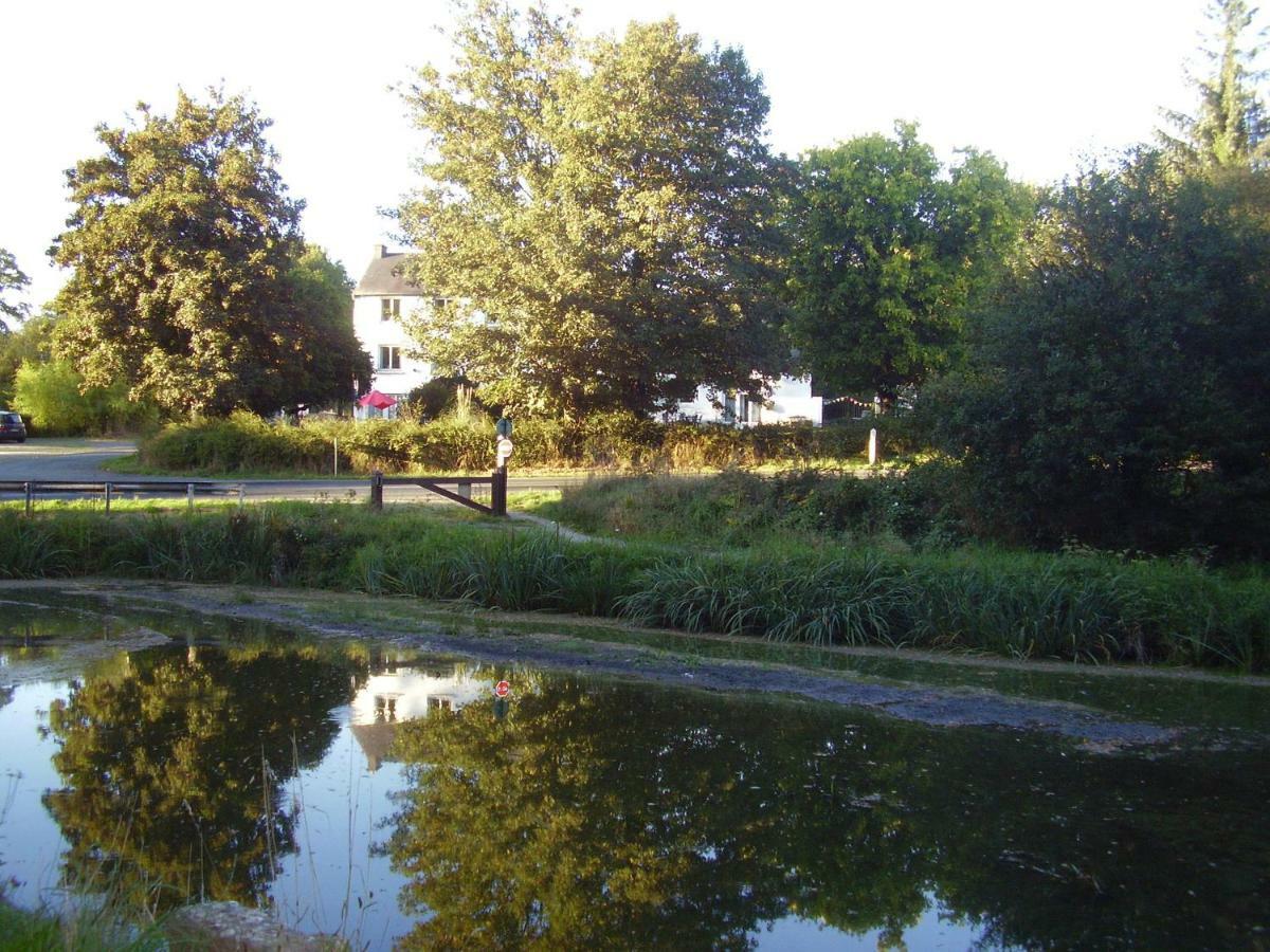 La Maison Du Canal Rostrenen Exteriör bild